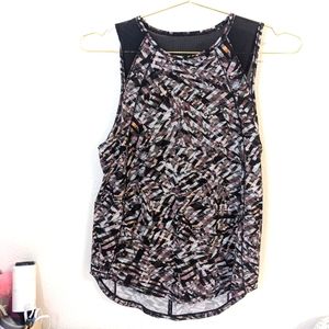 Lululemon tank printed